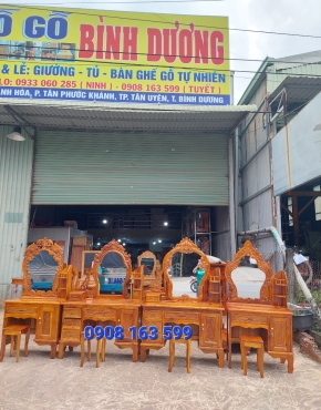 BÀN PHẤN TRÀM BÔNG VÀNG ĐẸP 