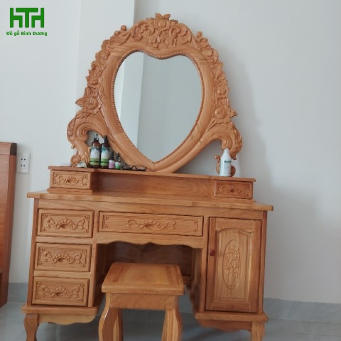 BÀN PHẤN 1M1 GÕ ĐỎ  GƯƠNG TRÁI TIM 