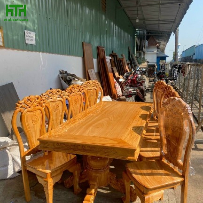 BÀN GIỮA GỖ  GÕ ĐỎ 8 GHẾ 