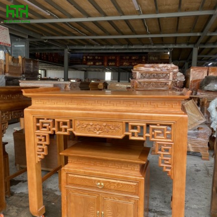 BÀN THỜ GỖ SỒI 1M27 LAU HƯƠNG 