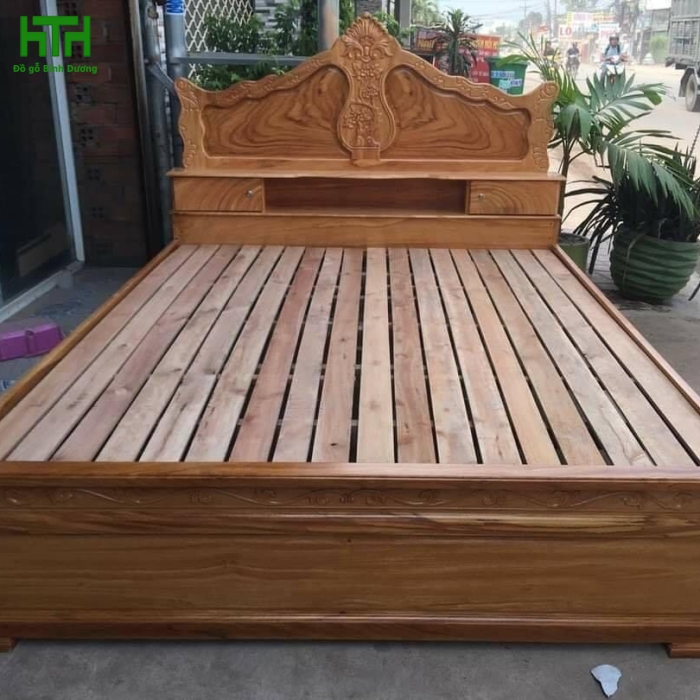GIƯỜNG GÕ ĐỎ MẪU NỮ HOÀNG 1m8 x 2m 