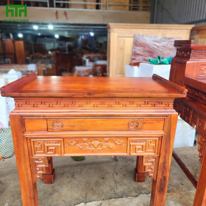BÀN THỜ 1 TẦNG GỖ TRÀM BÔNG VÀNG LỰA LÕI 1M07 