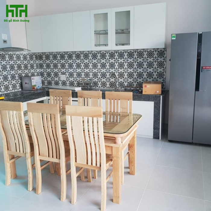 BÀN ĂN 6 GHẾ GỖ SỒI MÀU TỰ NHIÊN 