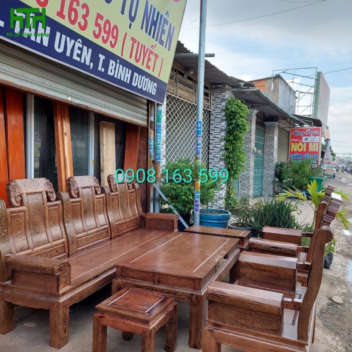 SALON ÂU Á GỖ MUN ĐUÔI CONG 