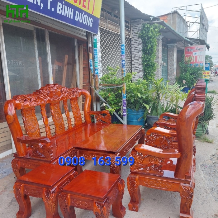 SALON TRÀM BÔNG VÀNG CỘT 12 ĐỈNH NGHÊ