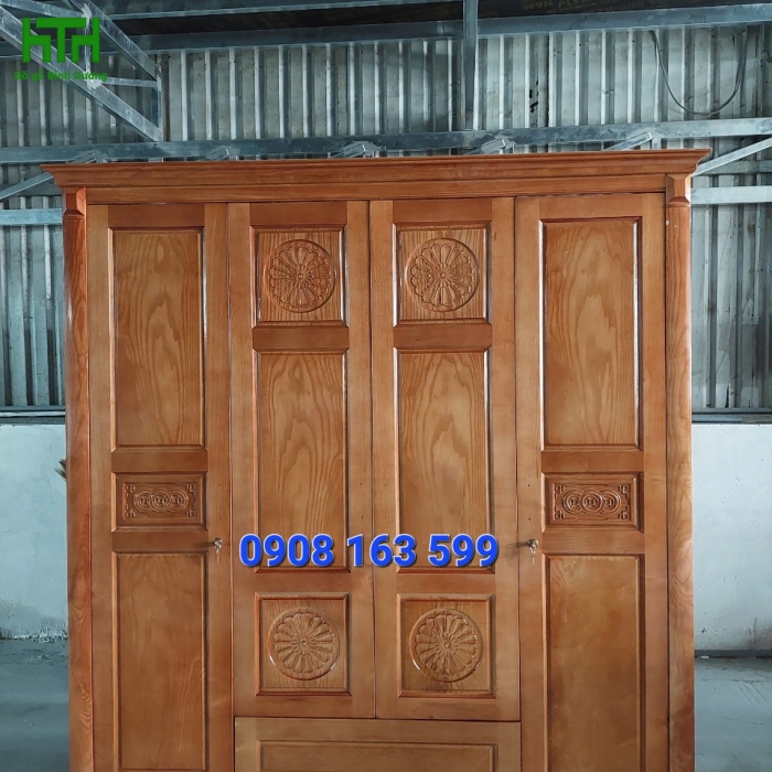 TỦ ÁO GỖ SỒI NGA 4 CÁNH 