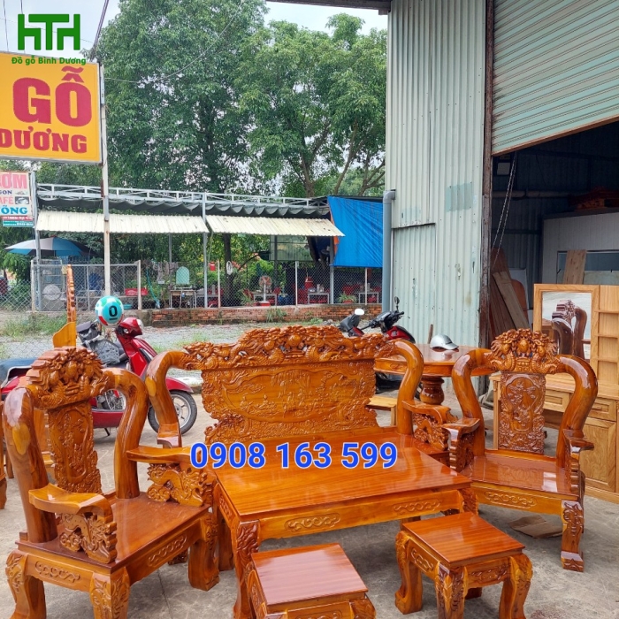 BỘ BÀN GHẾ GỖ TRÀM BÔNG VÀNG CỘT 12  TỰA BÁT TIÊN 