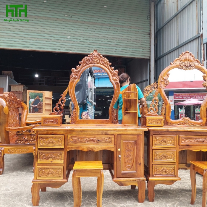 Bàn trang điểm gỗ tràm bông vàng  1m1 