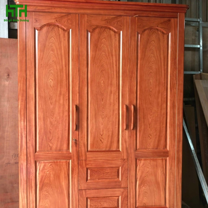 TỦ ÁO GỖ HƯƠNG ĐÁ 3 CÁNH 1M6 