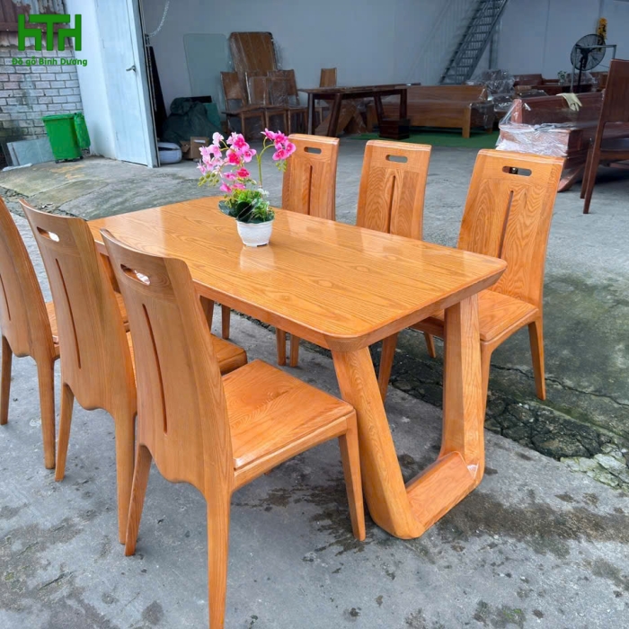BỘ BÀN ĂN GỖ SỒI LAU HƯƠNG CHÂN CHOÃI GHẾ ANH ĐÀO 
